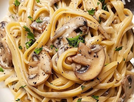 Creamy Vegan Mushroom Pasta